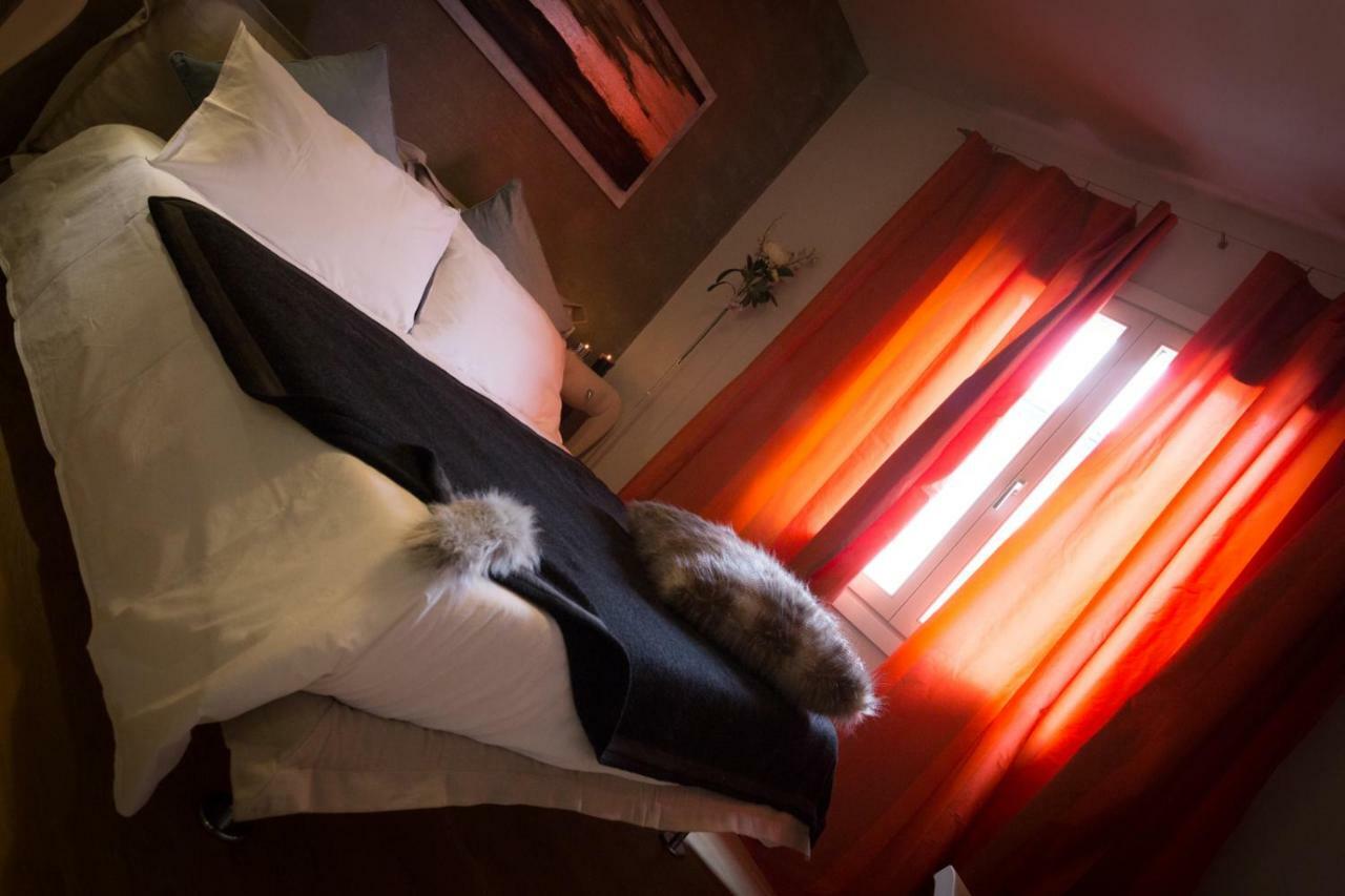 Kia Ora Suite Apartment San Zenone Bagian luar foto