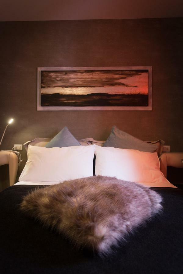 Kia Ora Suite Apartment San Zenone Bagian luar foto