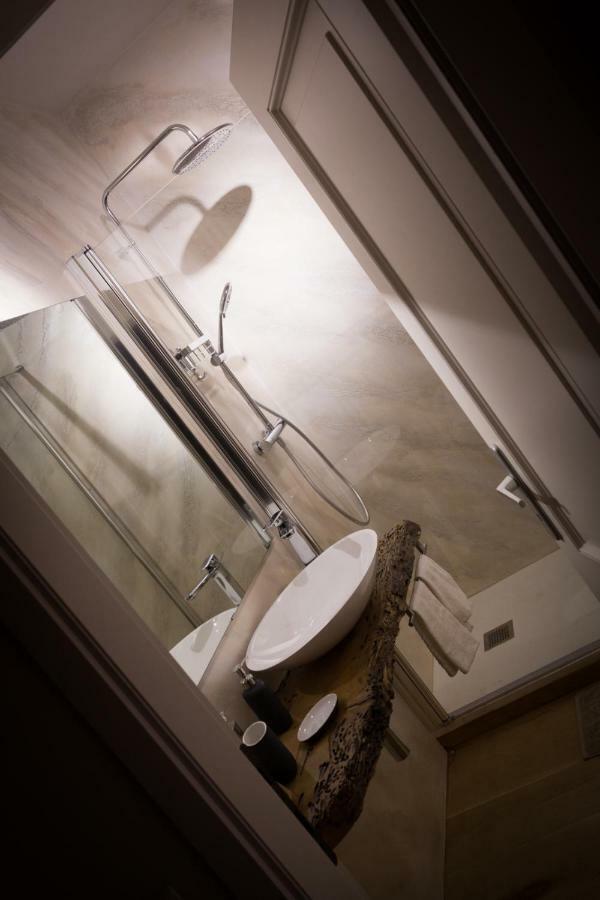 Kia Ora Suite Apartment San Zenone Bagian luar foto