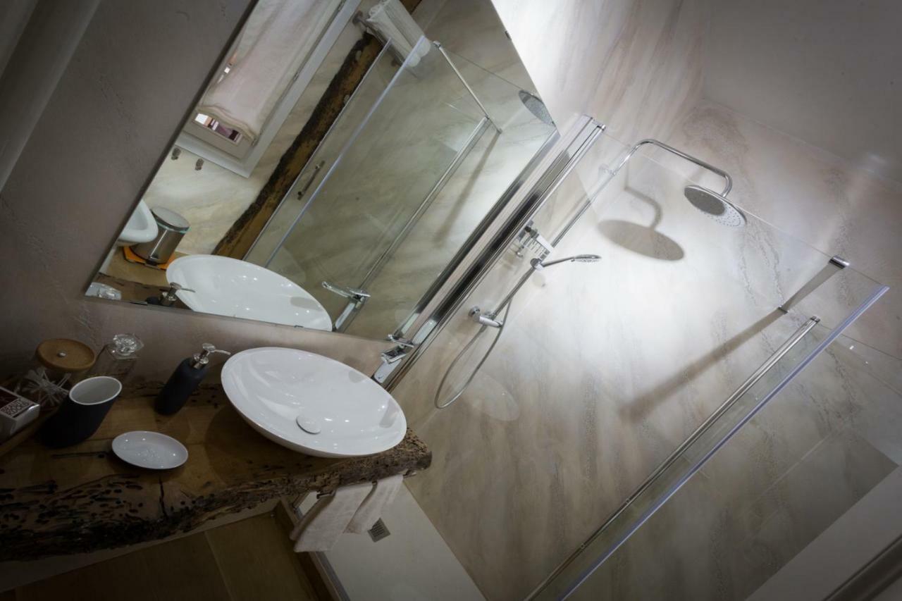 Kia Ora Suite Apartment San Zenone Bagian luar foto