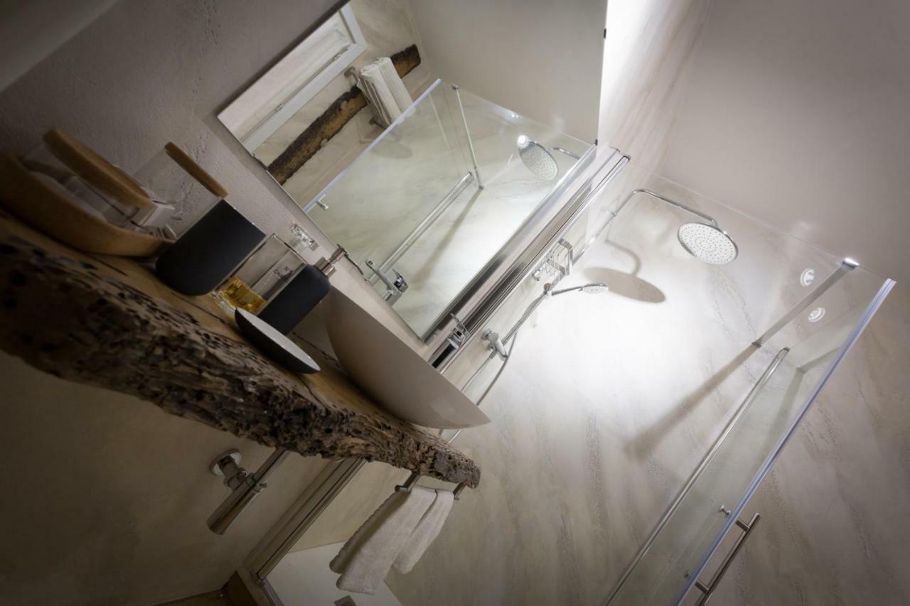 Kia Ora Suite Apartment San Zenone Bagian luar foto