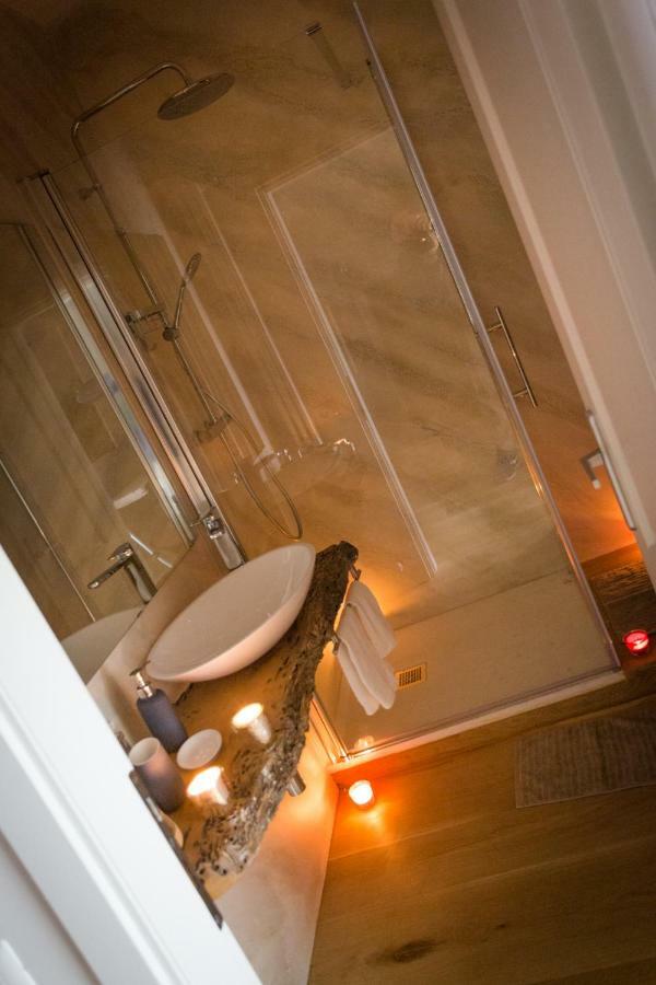Kia Ora Suite Apartment San Zenone Bagian luar foto